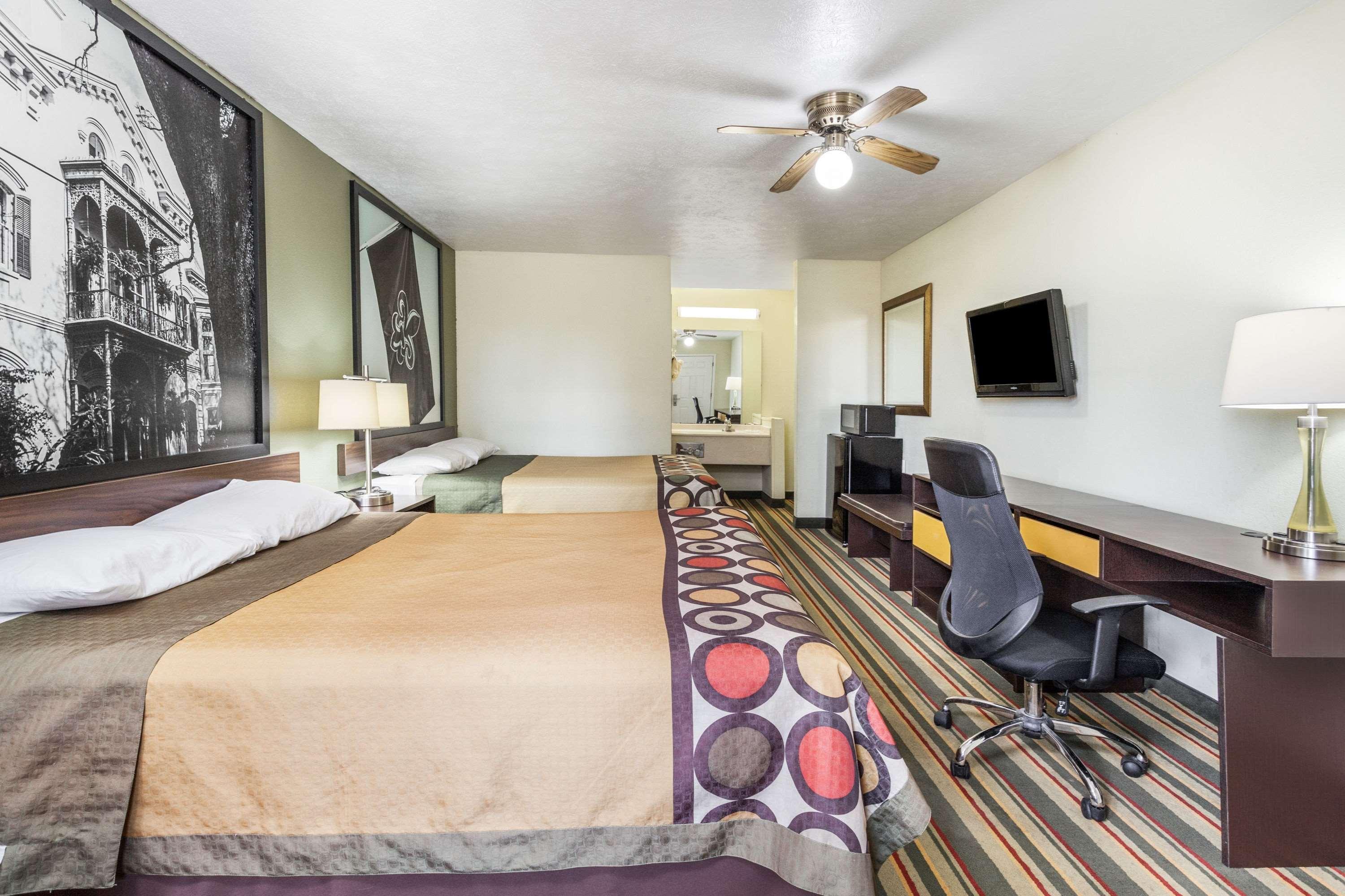 Super 8 By Wyndham Brookhaven Hotel Buitenkant foto
