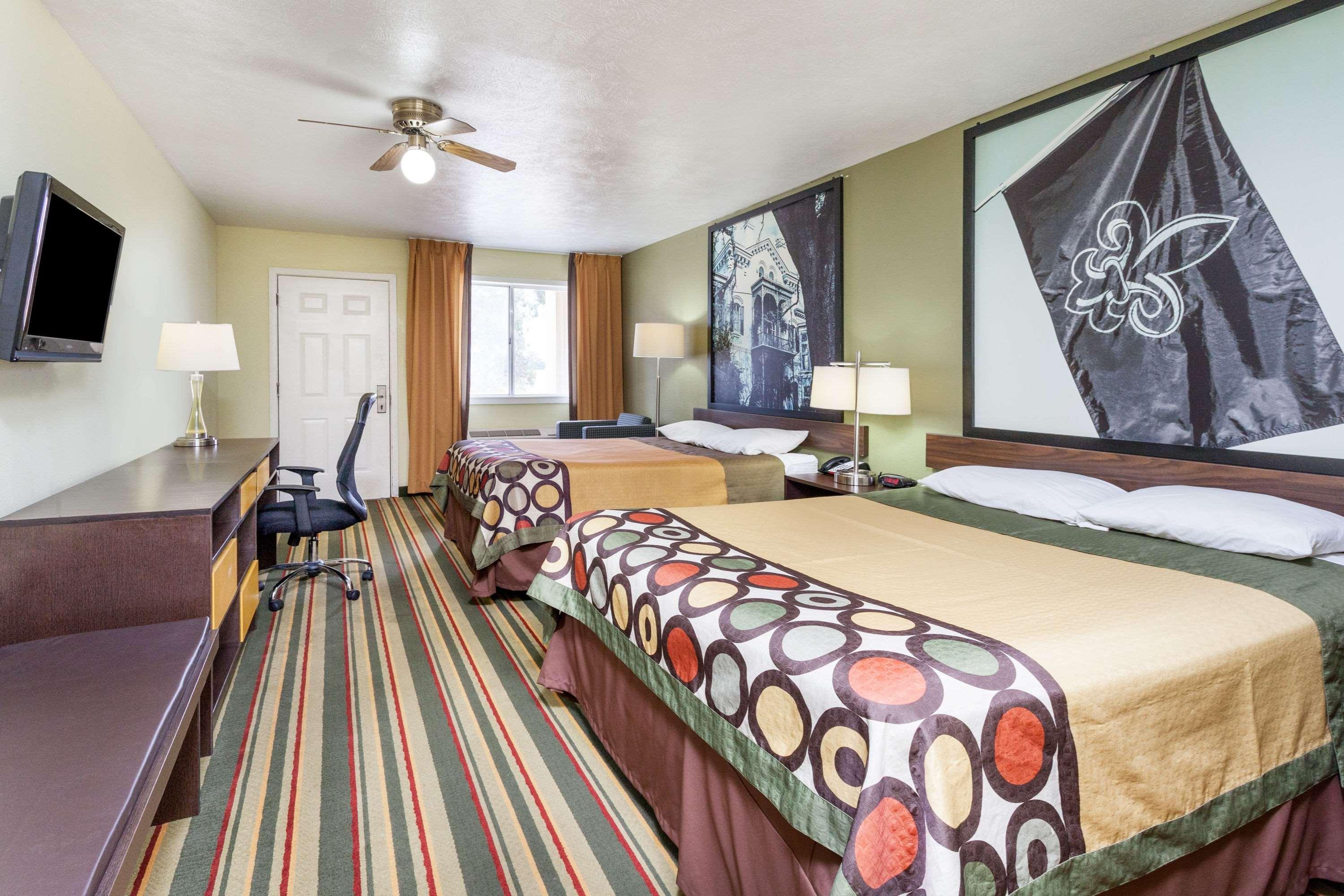 Super 8 By Wyndham Brookhaven Hotel Buitenkant foto