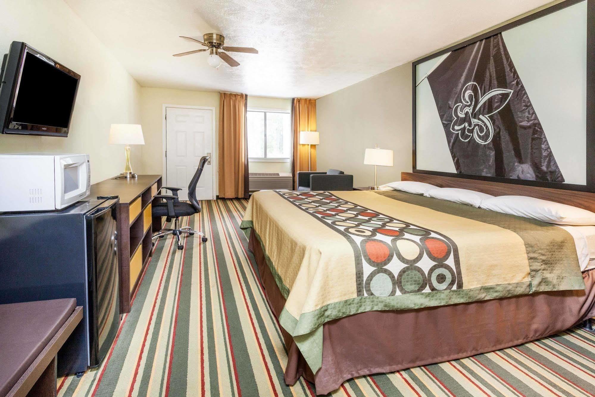 Super 8 By Wyndham Brookhaven Hotel Buitenkant foto